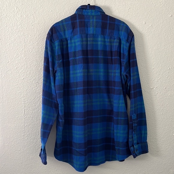 Amazon Essential Plaid Button Down Shirt - Picture 2 of 10